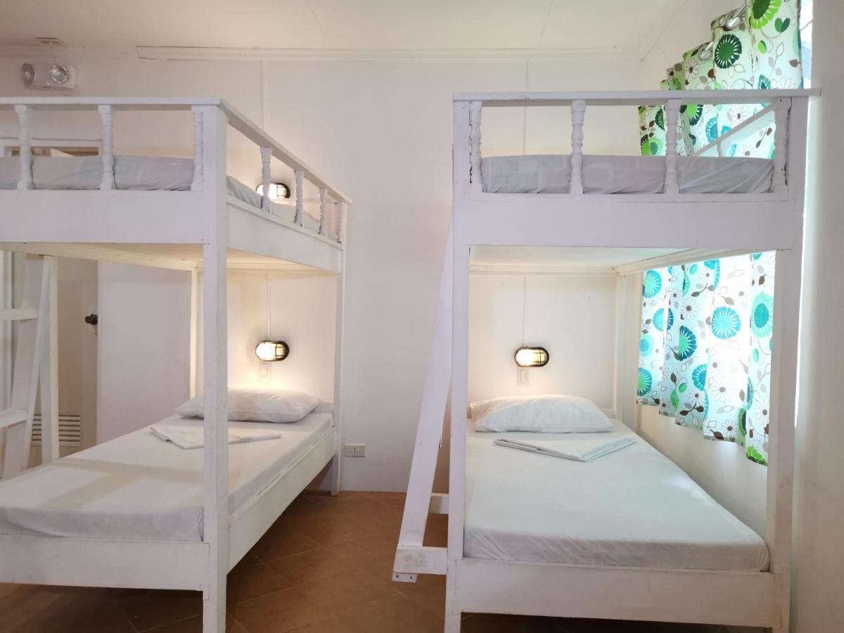 La Vida Hostel Samal Island Exterior photo