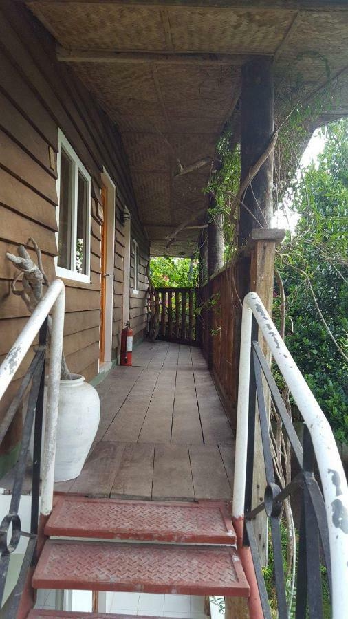 La Vida Hostel Samal Island Exterior photo